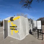 Київ закупив 50 мобільних укриттів: їх встановлять на зупинках