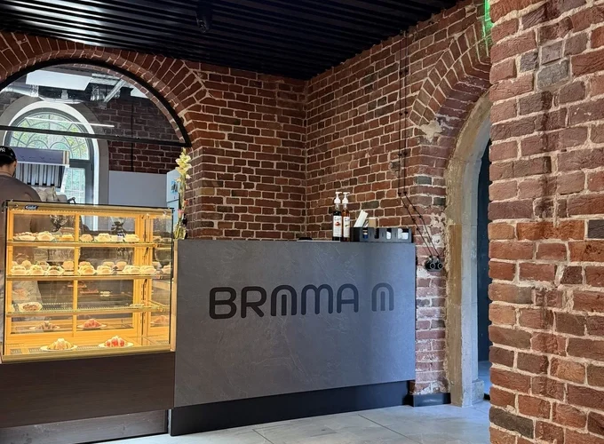 У львівській церкві Покрови відкрили кафе Brama
