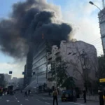 Через російську атаку пошкоджена клініка «Добробут» біля станції «Олімпійська»
