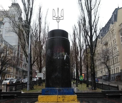 Кабмін погодив встановлення пам’ятника Івану Мазепі на місці Леніна в Києві