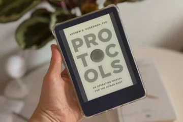 «Протоколи» Губермена: ми прочитали книгу хайпового подкастера і розповідаємо, чи варта вона уваги