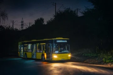 Роботу громадського транспорту в Києві подовжили на одну годину