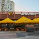 «МакДональдз» поки не працюватиме під час загрози «жовтої» тривоги