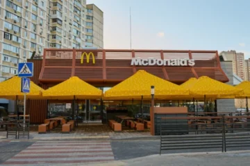 «МакДональдз» поки не працюватиме під час загрози «жовтої» тривоги