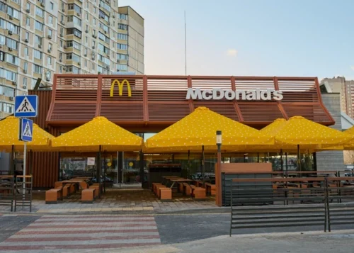 «МакДональдз» поки не працюватиме під час загрози «жовтої» тривоги