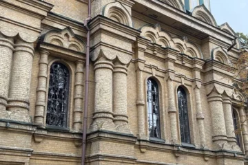 Обстріл РФ пошкодив Свято-Покровський храм на Пріорці, якому 120 років