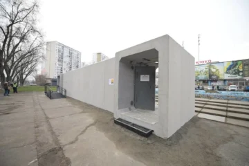 Київпастранс закупить 14 мобільних укриттів. «Пасажири Києва» вважають, що за них заплатять пасажири
