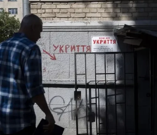 Укриття в Києві можуть вмістити лише 59% містян, а виділені на них кошти не використовують