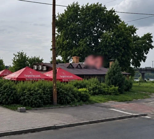 Прокуратура через суд вимагає знести заклад харчування на Березняках