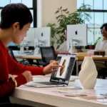 Apple випустила перший MacBook з сенсорним екраном