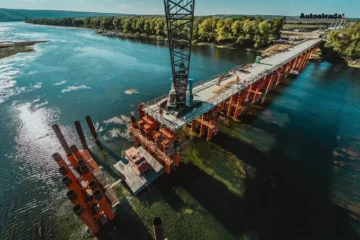 Між Україною та Молдовою будують тимчасовий міст через Дністер