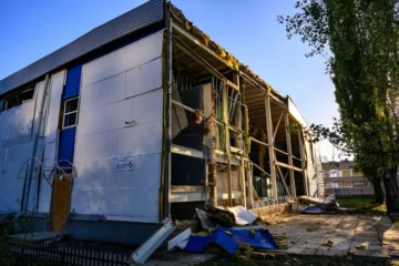 У Києві відновлять пошкоджену російським обстрілом льодову арену «Шалетт»