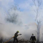 Росіяни влучили в будівлю ресторану на Оболоні: є постраждалі