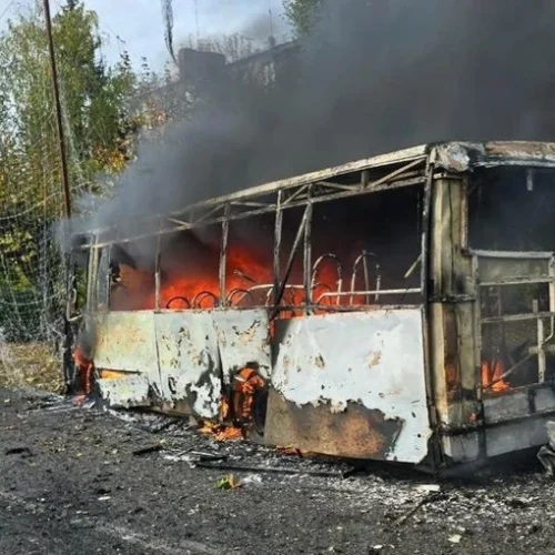Після загибелі 30 людей унаслідок удару по автобусу в Краматорську та Слов’янську зупинили роботу транспорту