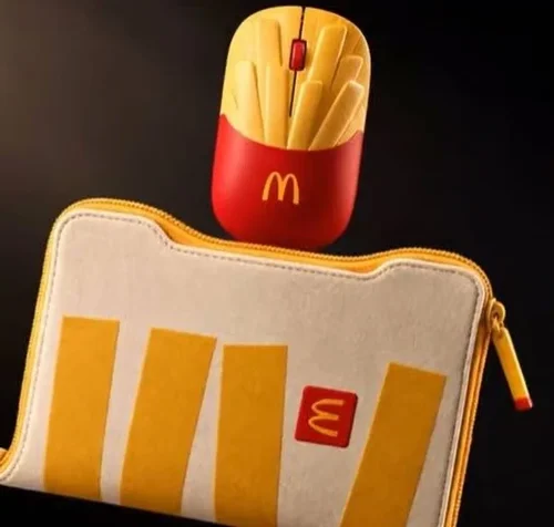 McDonald’s випустив комп’ютерну мишку у формі картоплі фрі. Її виготовили з перероблених іграшок