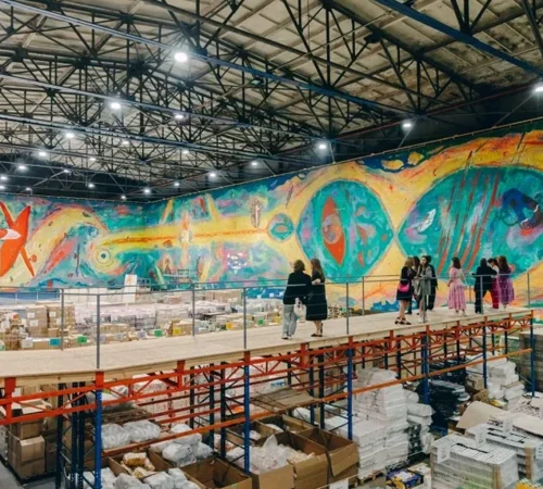 У музеї в Луцьку обстріл пошкодив частину найбільшої картини в Україні «Космогонія»